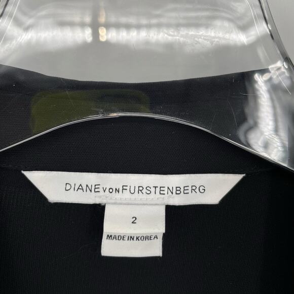 Diane Von Furstenberg Black Jeanne Size 2 Classic Stretchy Wrap Dress DVF E5 - Picture 5 of 10